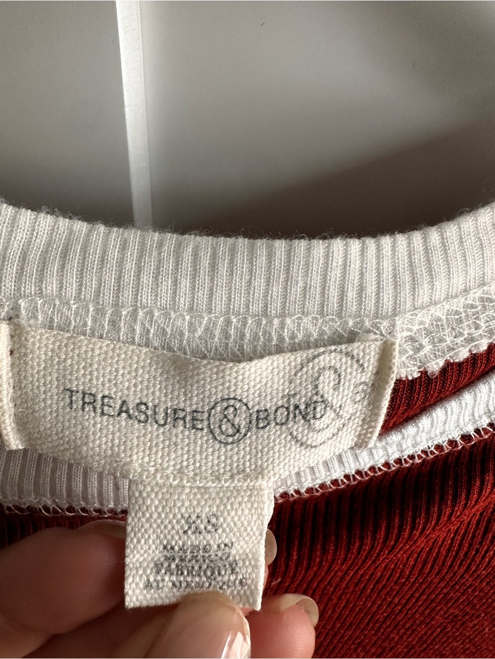 Treasure & Bond Rust Ribbed Ringer Tee – XS - Picture 3 of 3